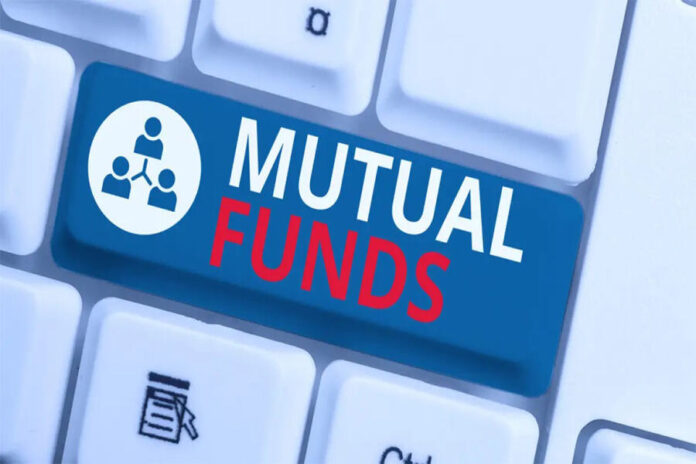 Mutual Funds, Direct Plans, Regular Plans, Expense Ratio, Net Asset Value (NAV), Investment Returns, Financial Planning, Wealth Management, Long-Term Investing, Mutual Fund Comparison, Investment Strategies,