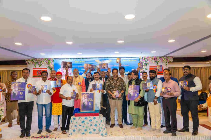 Shree Lahari Krishna, Manujothi Ashram, Devotional Album Release, Hindi Bhajans, Shankar Mahadevan, Anup Jalota, Sadhana Sargam, Spiritual Music Mumbai